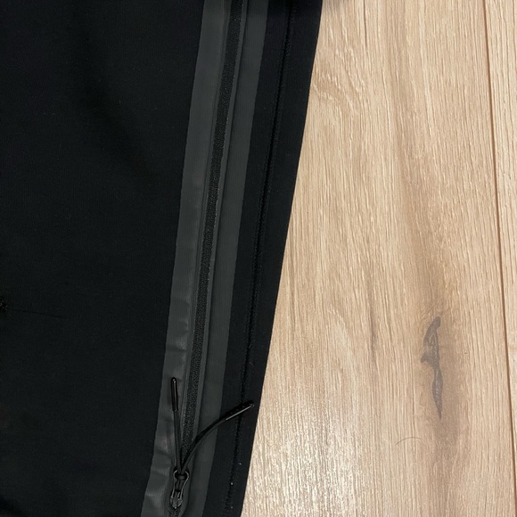 Men’s Nike Tech Fleece Pants (New edition) - Picture 4 of 5
